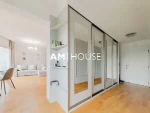 Pronájem bytu 3+kk, Praha - Vysočany, 73 m2