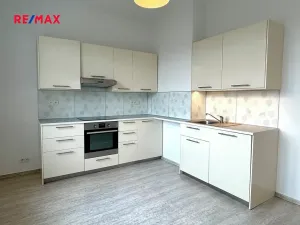 Prodej vícegeneračního domu, Slaný, Navrátilova, 450 m2