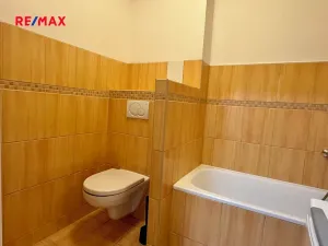 Pronájem bytu 2+1, Praha - Vokovice, Na dlouhém lánu, 42 m2