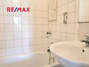 Pronájem bytu 1+kk, Praha - Nusle, Hvězdova, 21 m2