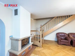 Pronájem rodinného domu, Mirošovice, Senohrabská, 150 m2