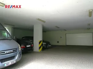 Pronájem bytu 1+kk, Praha - Košíře, Plzeňská, 35 m2