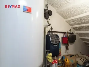 Prodej rodinného domu, Kamenné Žehrovice, Karlovarská třída, 120 m2