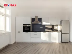 Prodej činžovního domu, Ústí nad Labem, náměstí Prokopa Velikého, 576 m2