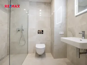 Pronájem bytu 2+kk, Praha - Vinohrady, Záhřebská, 49 m2