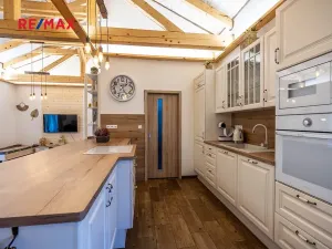 Prodej rodinného domu, Kostelec nad Černými lesy, 140 m2