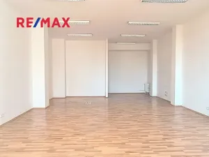 Pronájem kanceláře, Praha - Kobylisy, Horňátecká, 72 m2