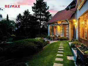 Prodej rodinného domu, Sulice, Na Křížkách, 277 m2