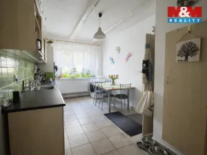 Prodej rodinného domu, Postoloprty - Levonice, 190 m2