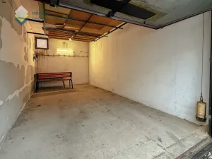 Pronájem garáže, Praha - Libeň, 18 m2