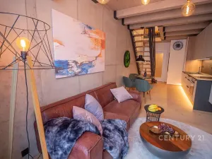 Prodej bytu 2+1, Praha - Vysočany, Kolbenova, 66 m2