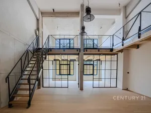 Prodej atypického bytu, Praha - Vysočany, Kolbenova, 176 m2