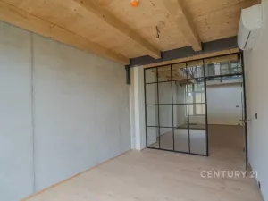 Prodej atypického bytu, Praha - Vysočany, Kolbenova, 176 m2