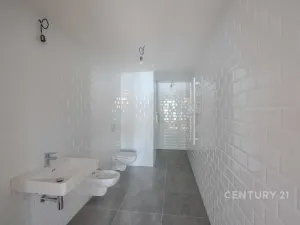 Prodej atypického bytu, Praha - Vysočany, Kolbenova, 176 m2