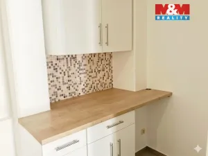 Pronájem obchodního prostoru, Mladá Boleslav - Mladá Boleslav I, Staroměstské náměstí, 80 m2