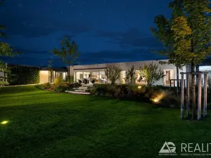 Prodej vícegeneračního domu, Ladná, Ovčačky, 407 m2