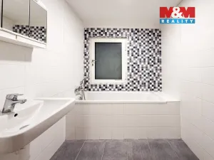 Pronájem bytu 2+1, Svitavy - Město, náměstí Míru, 71 m2