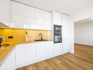 Prodej bytu 3+1, Praha - Hostivař, Bělinského, 81 m2