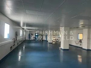 Prodej výrobních prostor, Hradec Králové, Vážní, 3866 m2