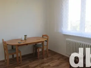 Pronájem bytu 2+1, Karlovy Vary, Krymská, 51 m2