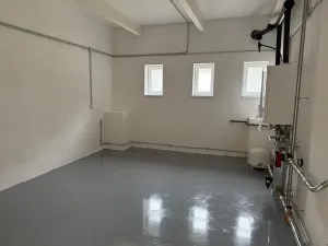 Pronájem skladu, Ostrov, 200 m2