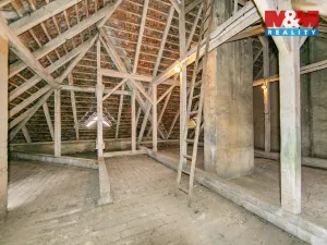 Prodej půdního prostoru, Plzeň - Jižní Předměstí, Němejcova, 124 m2