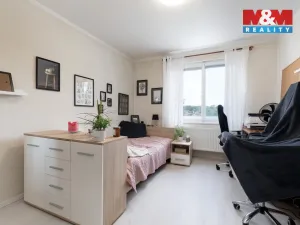 Prodej rodinného domu, Kravaře, Náměstí, 180 m2