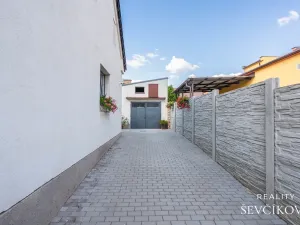 Prodej rodinného domu, Nechanice, 180 m2