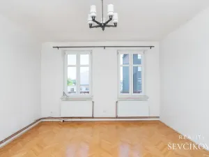 Prodej bytu 2+1, Hradec Králové, Pospíšilova, 69 m2