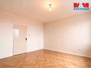 Prodej bytu 2+1, Karviná - Hranice, Čsl. armády, 58 m2
