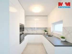 Pronájem bytu 2+kk, Praha - Střížkov, Makedonská, 60 m2