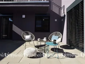 Pronájem bytu 2+kk, Pardubice, Na Hrázi, 32 m2