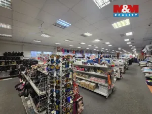 Pronájem obchodního prostoru, Praha - Prosek, Prosecká, 547 m2