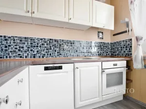 Prodej bytu 3+1, Meziboří, J. A. Komenského, 61 m2