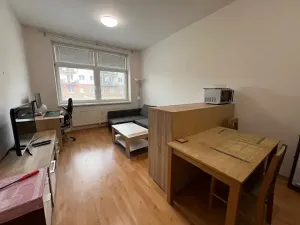 Pronájem bytu 2+kk, Milovice, Slepá, 37 m2