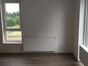 Pronájem bytu 1+kk, Praha - Hloubětín, Za černým mostem, 36 m2