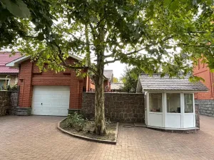 Prodej vícegeneračního domu, Kropyvnyckyj, Ukrajina, 600 m2