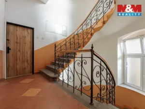 Prodej bytu 2+1, Karlovy Vary, Bělehradská, 96 m2