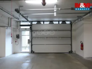 Pronájem garážového stání, Beroun - Beroun-Město, Okružní, 15 m2