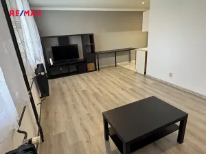 Pronájem bytu 1+kk, Kladno, U Hvězdy, 34 m2