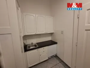 Pronájem kanceláře, Praha, Opletalova, 161 m2