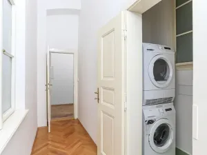 Pronájem kanceláře, Praha - Vinohrady, Anny Letenské, 160 m2