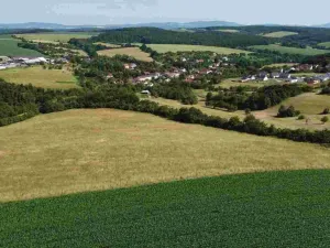 Prodej pozemku, Dobrkovice, 30313 m2