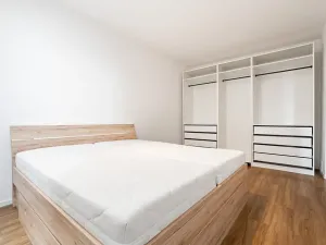 Pronájem bytu 2+kk, Plzeň, Pallova, 49 m2