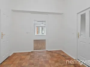 Pronájem bytu 2+1, Praha - Holešovice, U průhonu, 73 m2