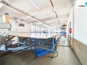 Prodej komerční nemovitosti, Napajedla, 2. května, 4196 m2