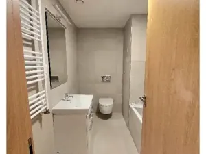 Pronájem bytu 2+kk, Praha - Hloubětín, Domalípova, 53 m2