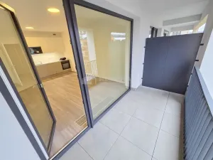 Pronájem bytu 1+kk, Praha - Hloubětín, Poděbradská, 33 m2