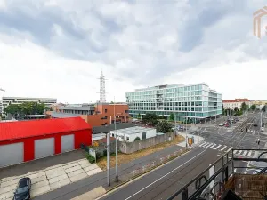 Pronájem bytu 2+kk, Praha - Holešovice, Plynární, 56 m2