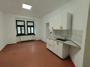 Pronájem kanceláře, Praha - Holešovice, Dobrovského, 110 m2